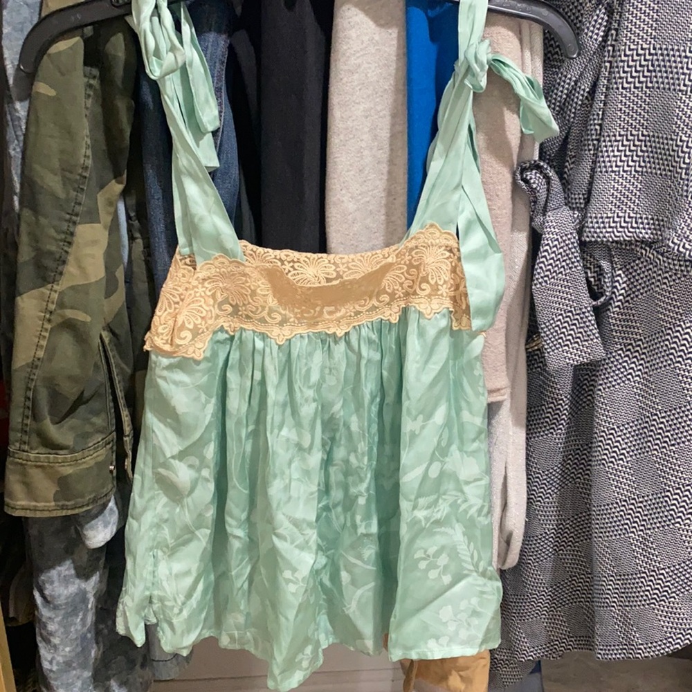 Spell and the gypsy ocean top